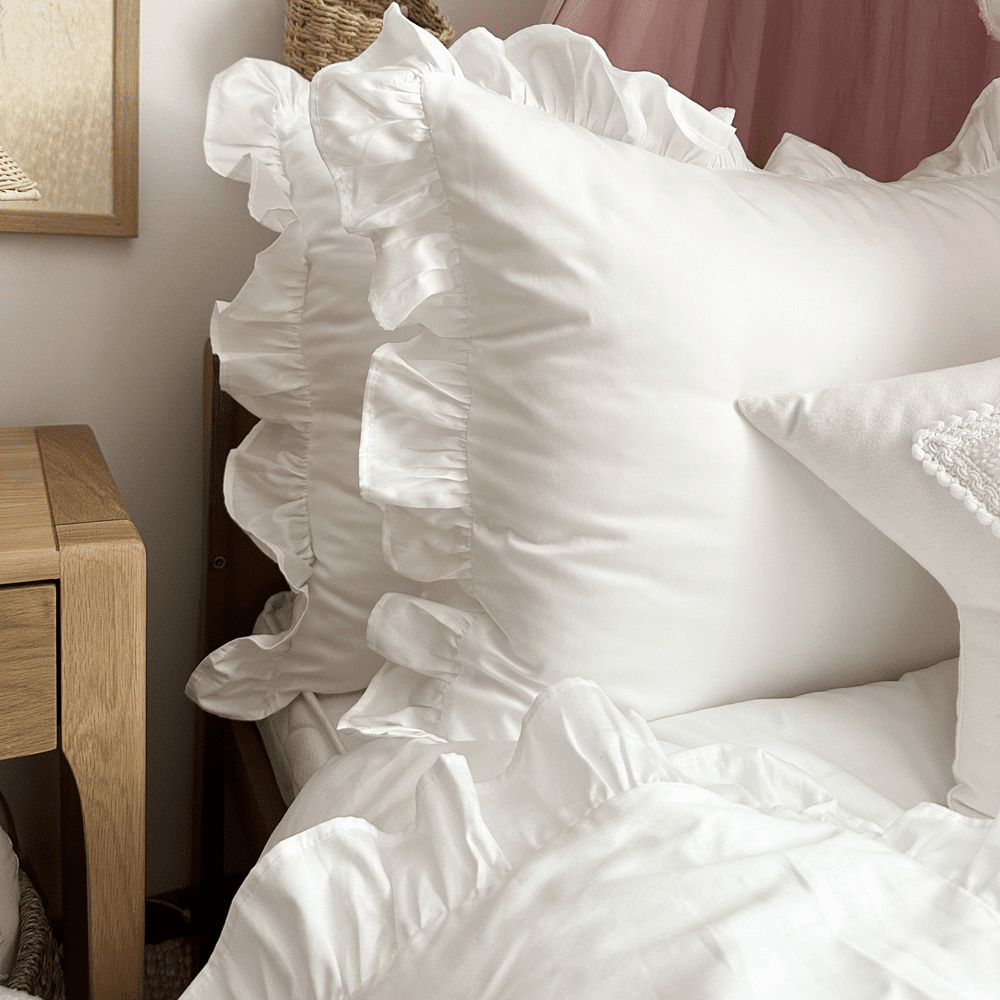 Adult 'Margaret' linnen set met ruffles White - Cotton & Sweets