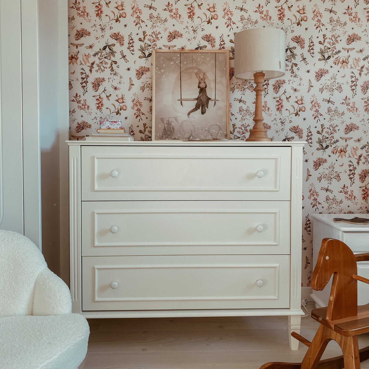 Chest of Drawers/Changing Table Blaire - White