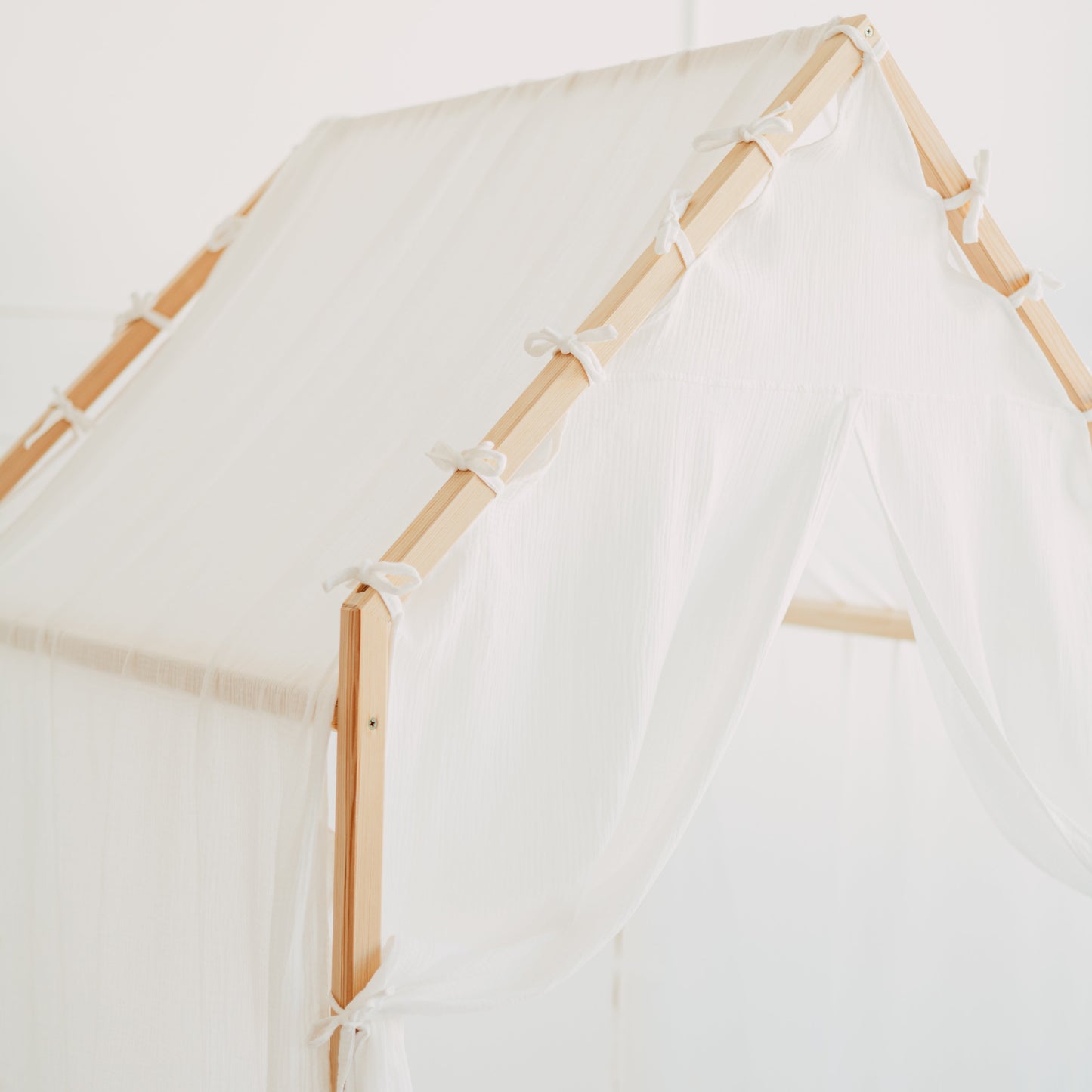 Playhouse Scandi II – White