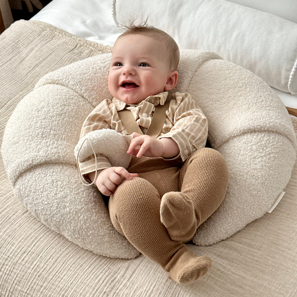 Voedingskussen Croissant 'Boho Boucle'- Vanilla