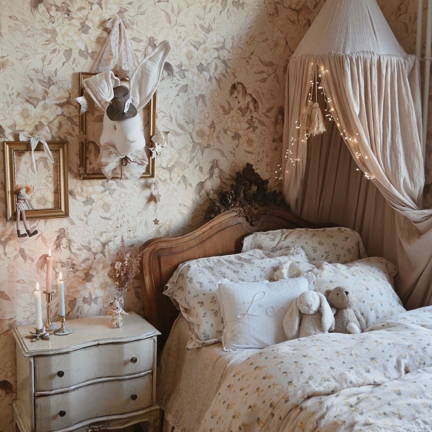 Linen Rabbit from wonderland- Light Beige Mr. Hatter