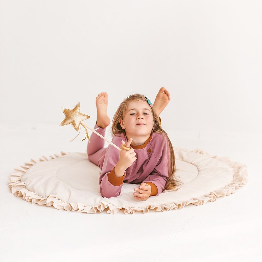 Tipi -Ruffled Trim