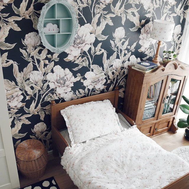 Peonies Navy Blue  ' Behang