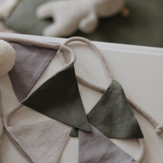 "Dreamy Tones & Pompoms " Garland