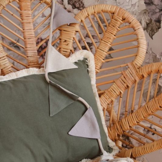 " Cozy & Soft" Sierkussen Green & Beige - Tweezijdig - Unisex