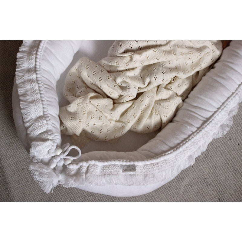 Cotton & Sweets Boho babynest- White