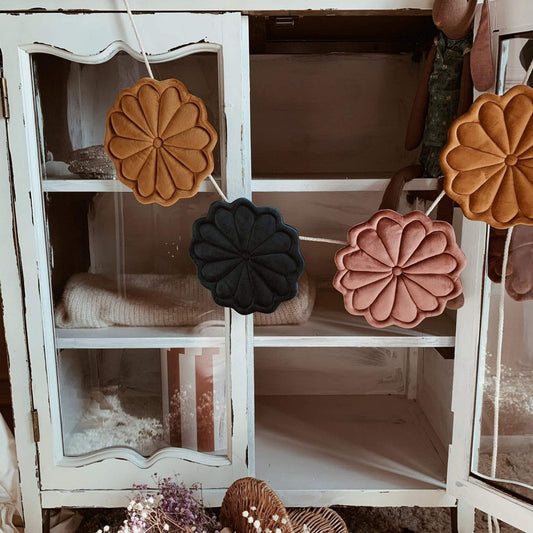 Bloemetjes slinger kinderkamer