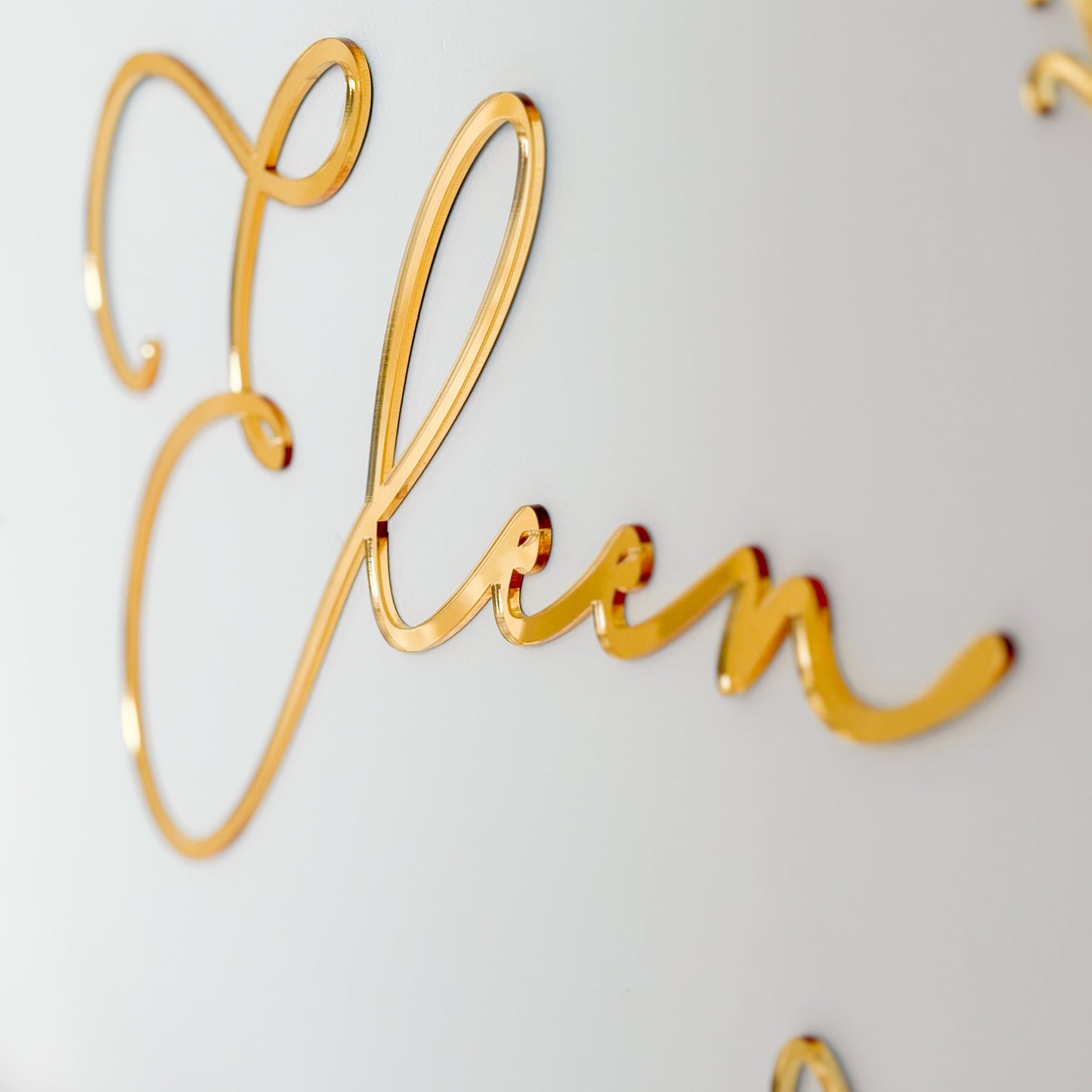 Naamdecoratie met vlinders Goud – Gepersonaliseerd