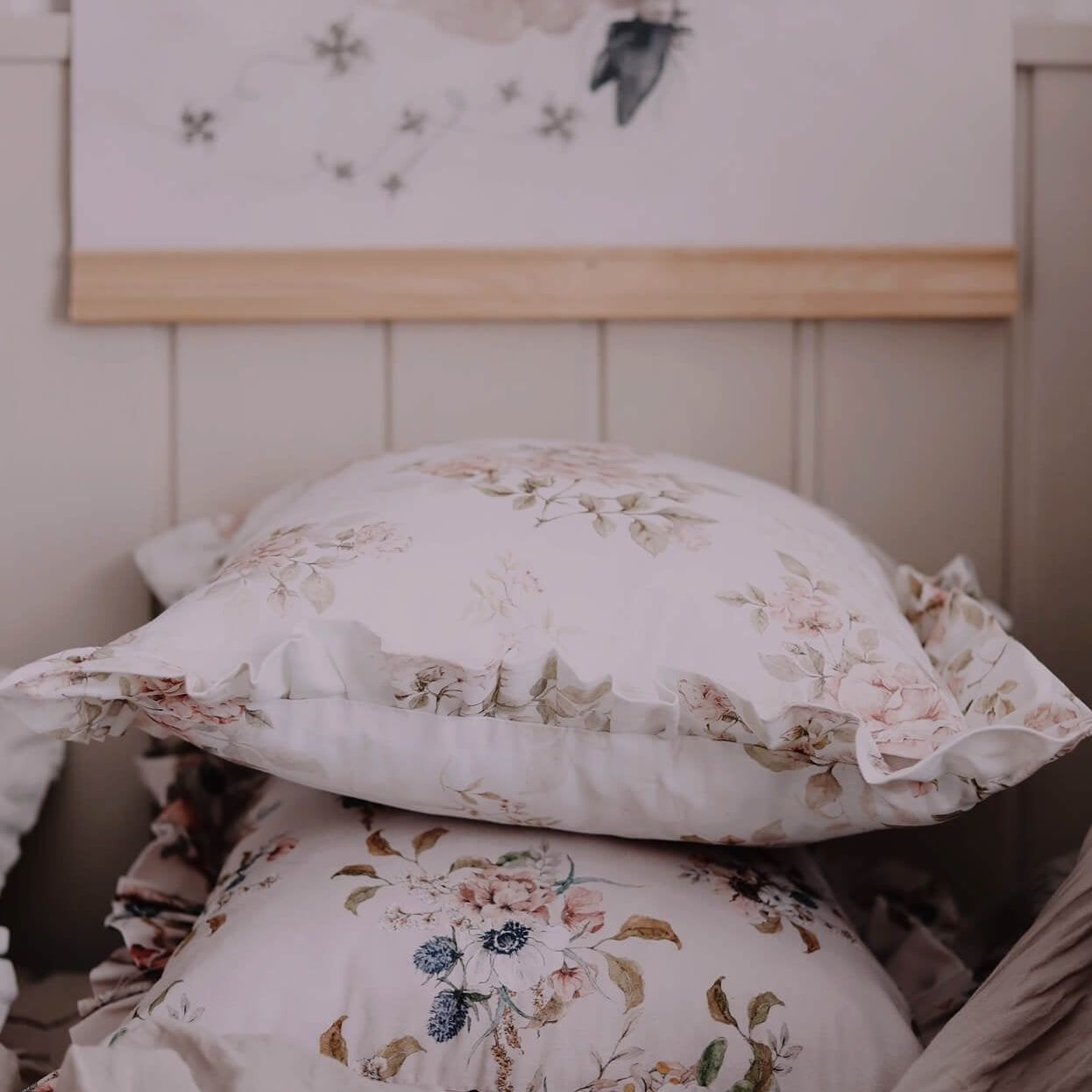 Vintage rozen kussens kinderkamer