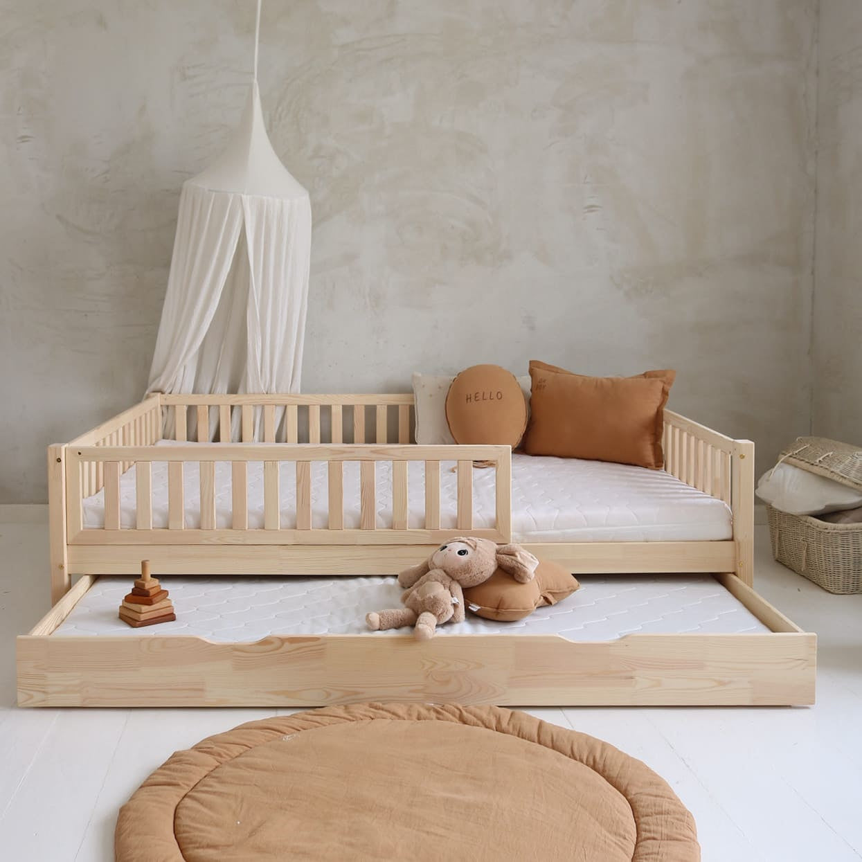 Lit Basic Bella Plus avec barrière 2/3 de longueur 220x140 -tiroir avec fonction couchage
