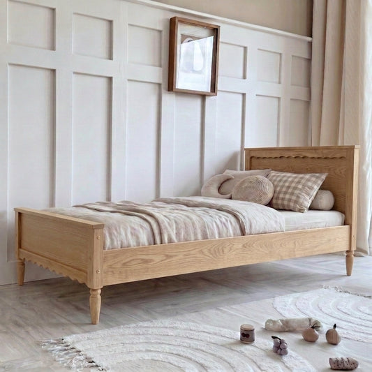 Boho Light Oak bed - scalloped