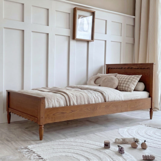 Boho Oak bed - scalloped