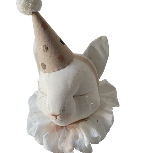 Cat-Cream-met hoedje ' Daisy'