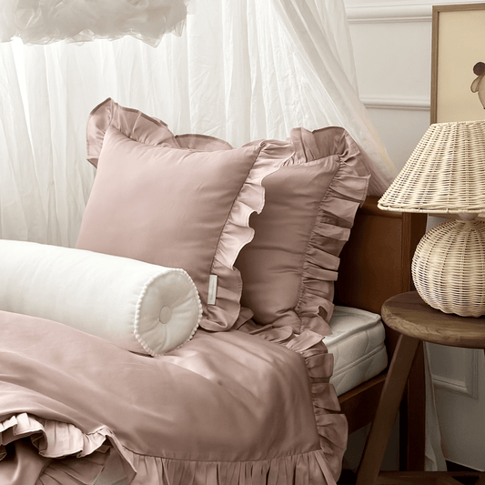 Junior 'Margaret' linnen set met ruffles Dusty pink - Cotton & Sweets  100 x 135