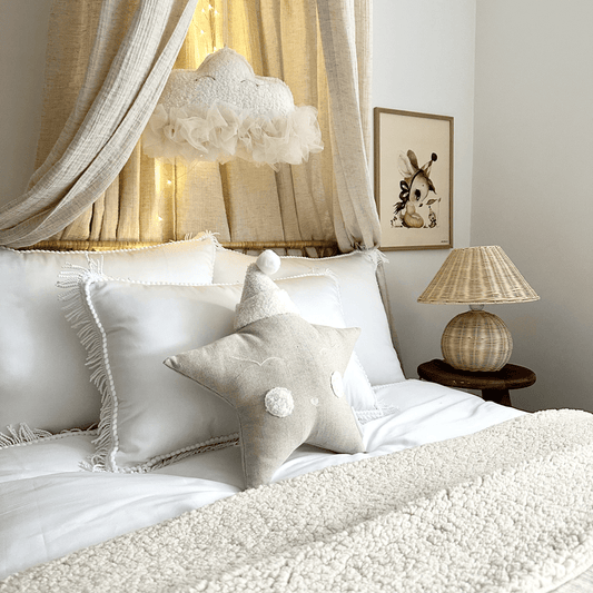 Sierkussen , Sleeping Star- Natural Linen