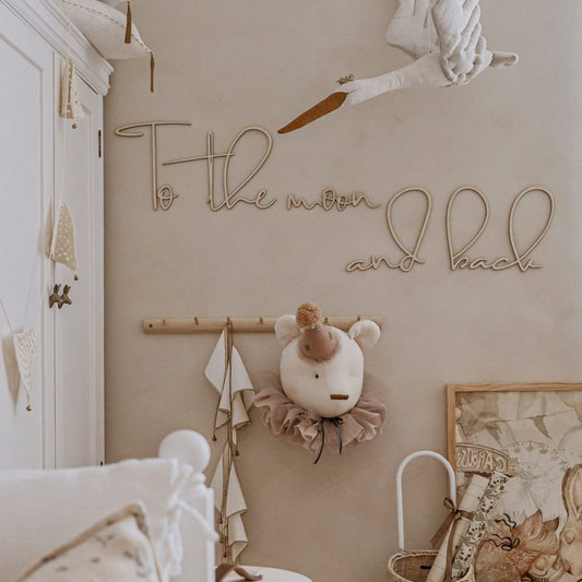 Houten Tekst 'To the moon and back'