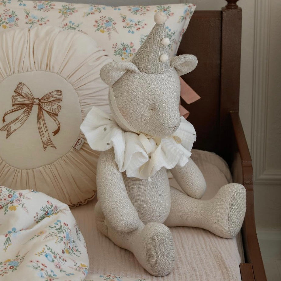 Pre-order Bear Hazel – Linen Edition