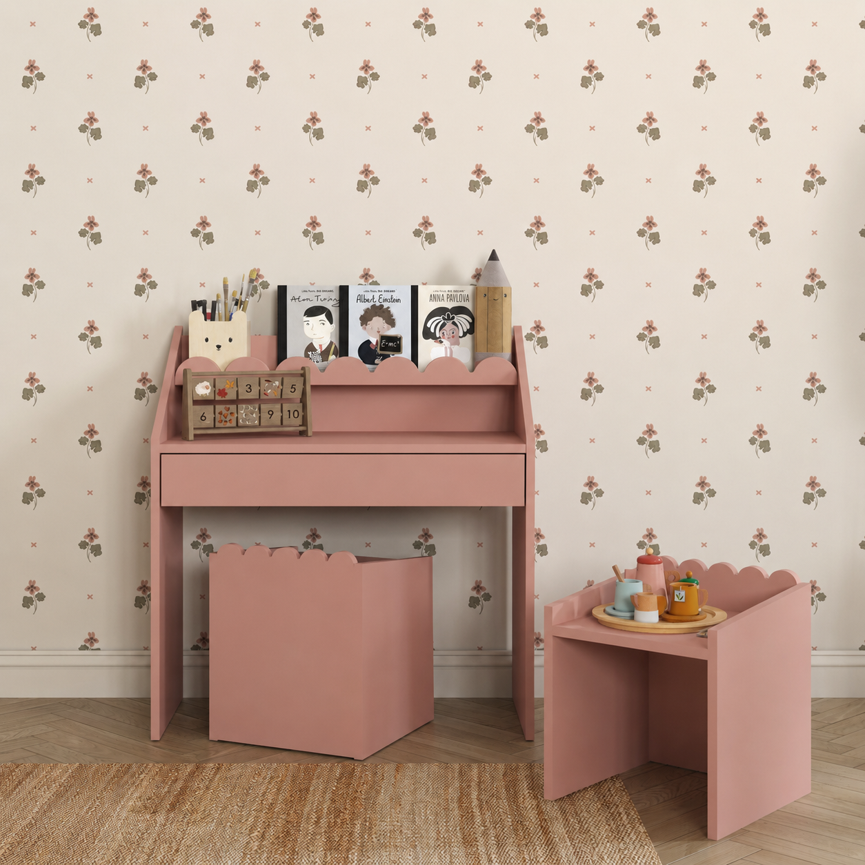 Nomi Montessori Vintage Rose bureau
