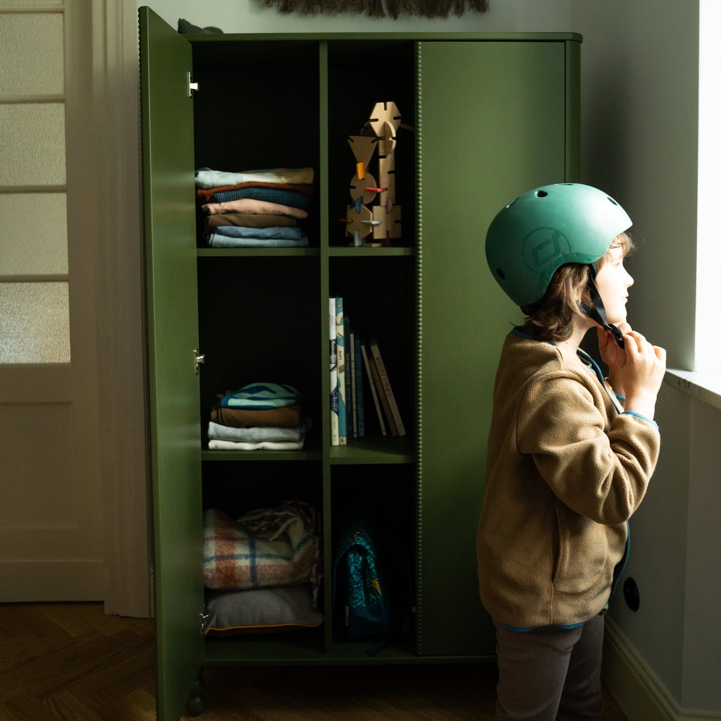 DOT cabinet khaki