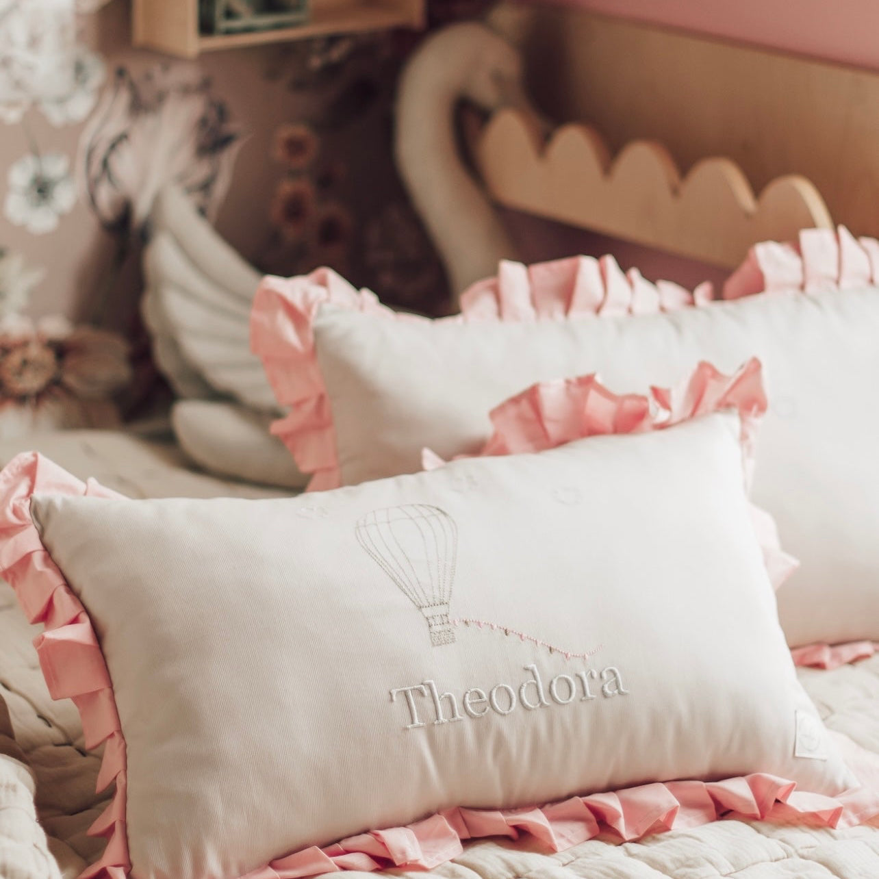 Name decorative pillow balloon - Pink
