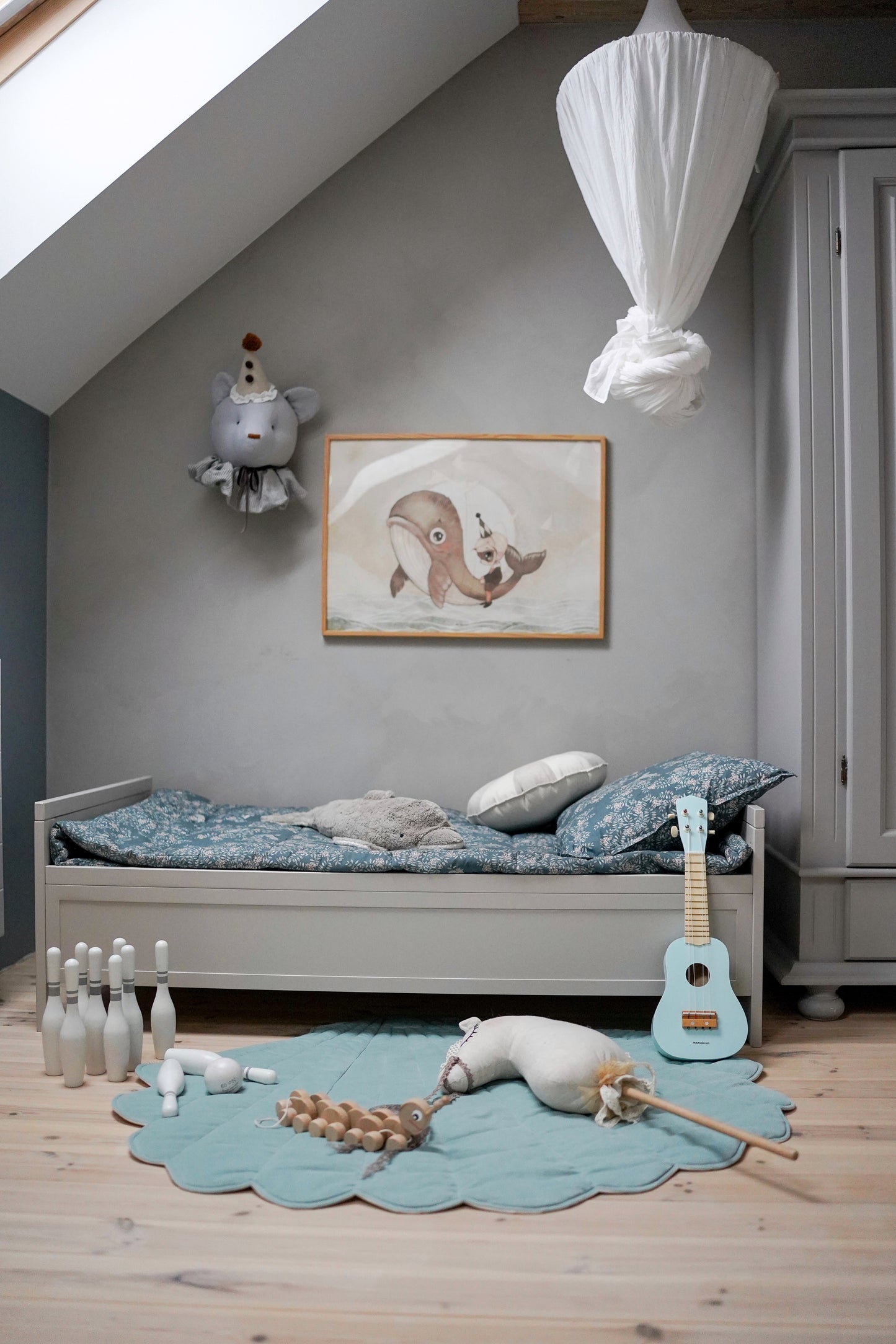 Crib &amp; Junior bed 'Vintage' in 1!