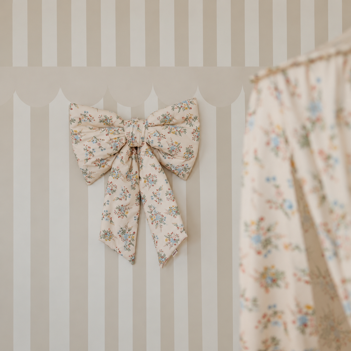 Decoratieve XXL katoenen strik Blooming Meadow