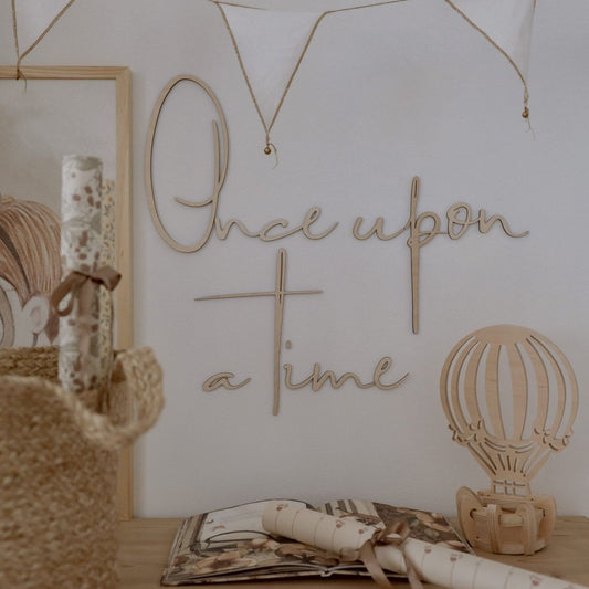 Houten Tekst 'Once upon a time'