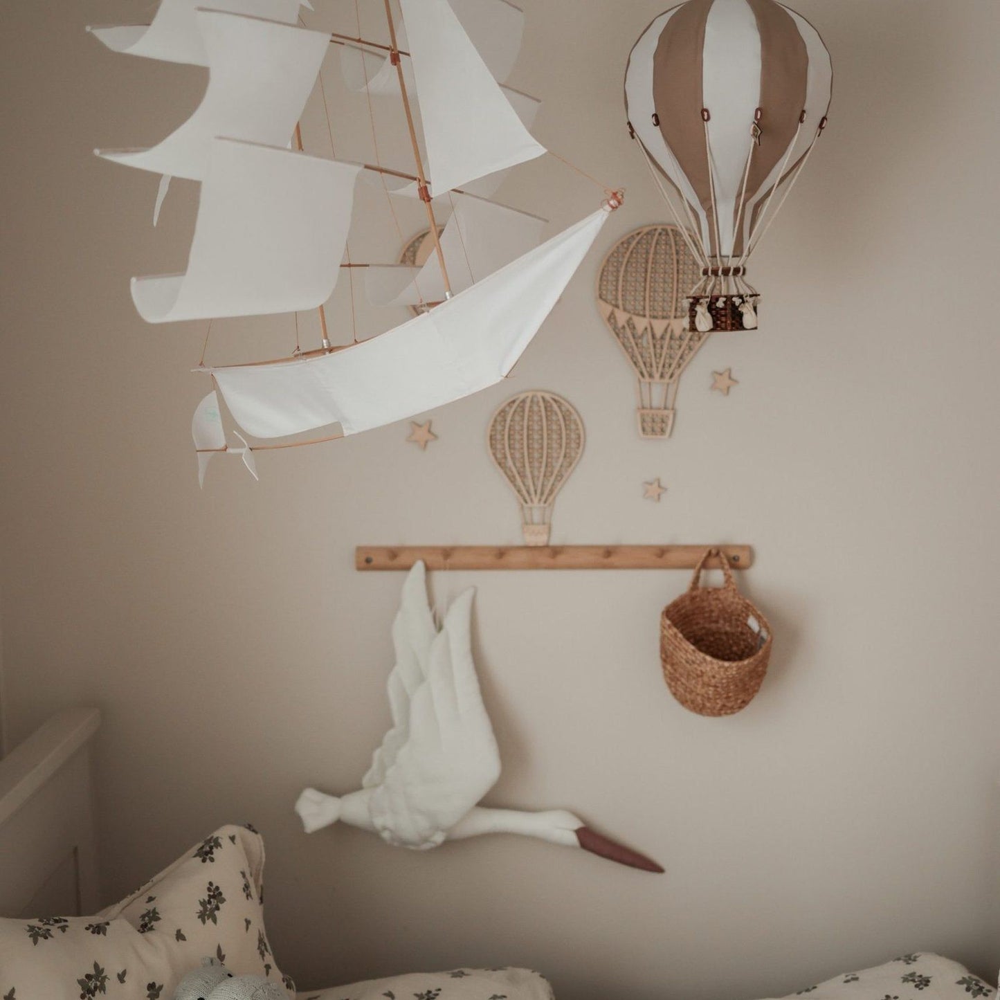 Sailing Ship Kite - White