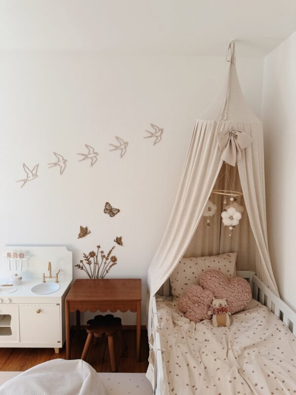 Wooden wall set swallows